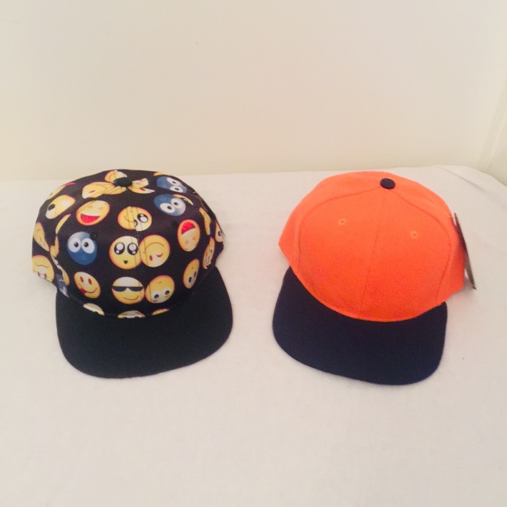 Snap back cap duo